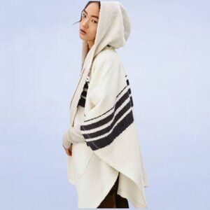 Aritzia Golden By TNA Wool Blend Hooded Cape Poncho - Size Small/Medium